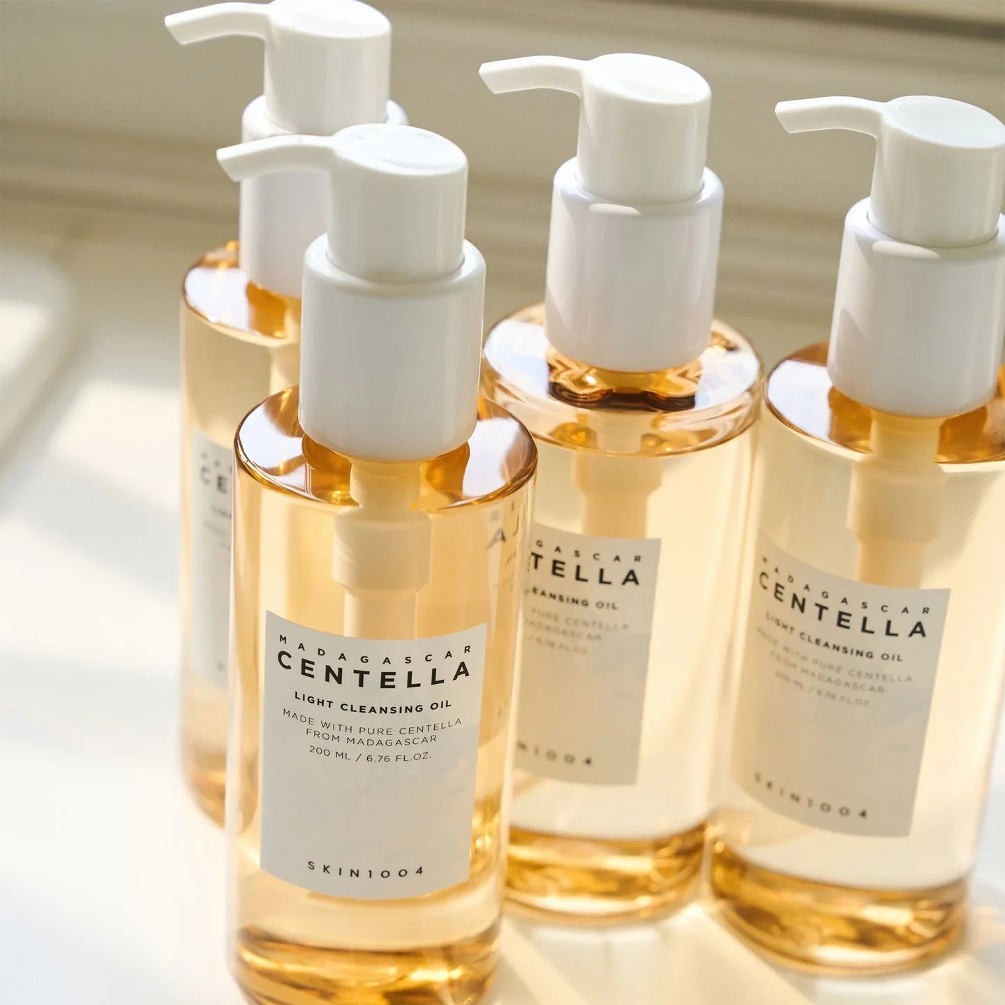 SKIN1004 CENTELLA Light Cleansing Oil